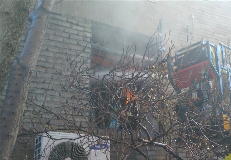 وقوع آتش‌سوزی در خیابان امیرکبیر تهران