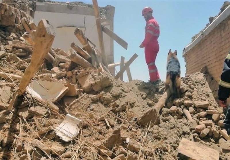 فوت ۲ نفر در حادثه ریزش ساختمان در پاکدشت + تصاویر