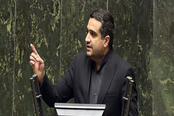 مجلس در برابر حذف ارز ترجیحی دارو و تجهیزات می‌ایستد