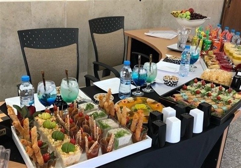 درخواست کاهش هزینه‌ پذیرایی‌ در جلسات دفاع پایان‌نامه
