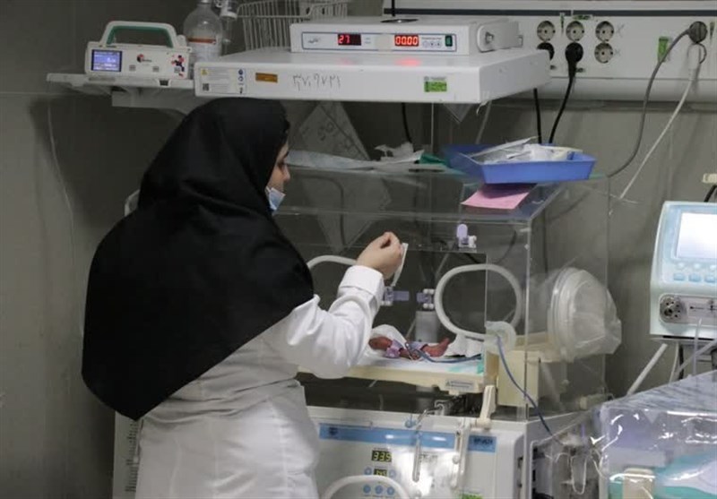 معاون وزیر بهداشت: کمبود نیرو بزرگترین مشکل حوزه پرستاری است
