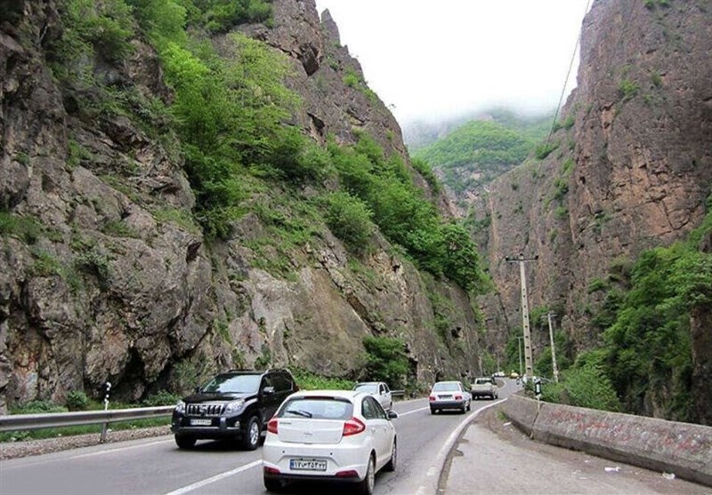 احتمال یک‌طرفه شدن جاده چالوس/ وضعیت ترافیکی محورهای شمالی