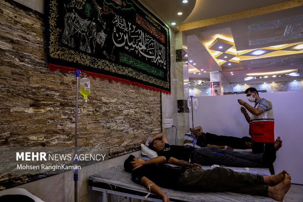استقرار کامل درمانگاه‌های طریق‌الحسین در مسیر نجف به کربلا