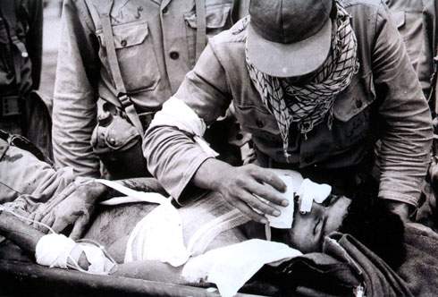 چند قدم با شهدای پزشک