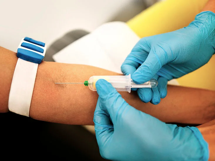 مزایای استفاده از پرستار حرفه‌ای برای مدیریت داروهای تزریقی