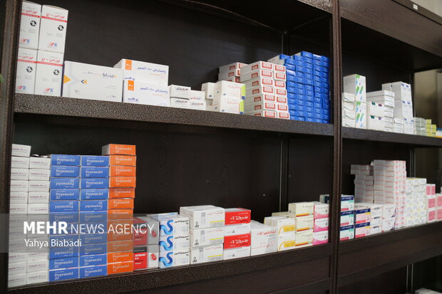 هشدار درباره تشدید کمبود دارو؛ اعتراف وزیر و معاونش!