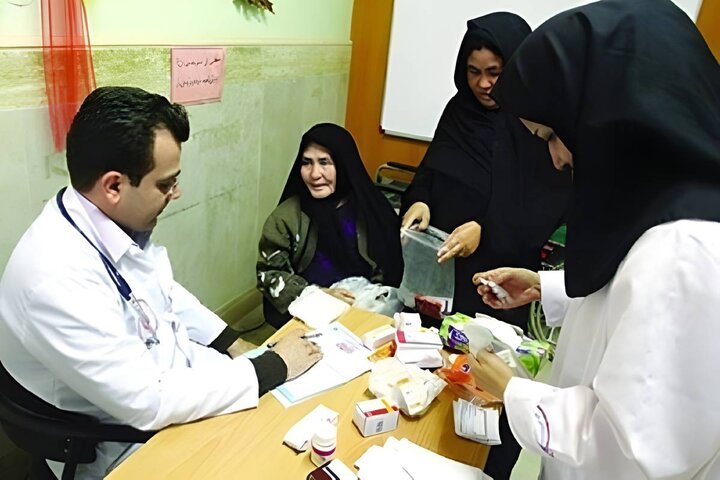 وعده دولت برای ترمیم حقوق کارکنان وزارت بهداشت